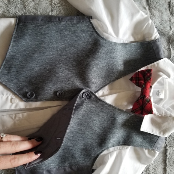 Never worn 2T suit set and bow tie - Picture 2 of 4